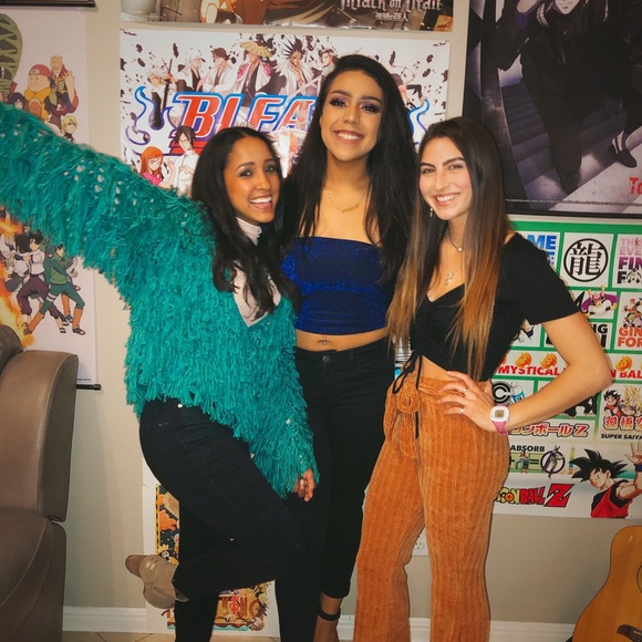 Fun trendy sweater jacket - Picture 3 of 6